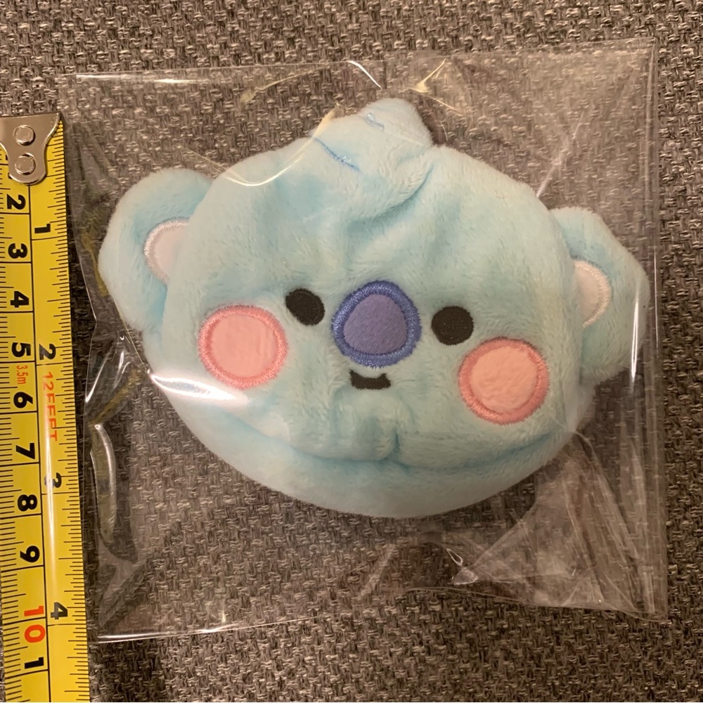 BT21 KOYA BABY Mochi Face Zippered Coin Pouch - Picture 4 of 5